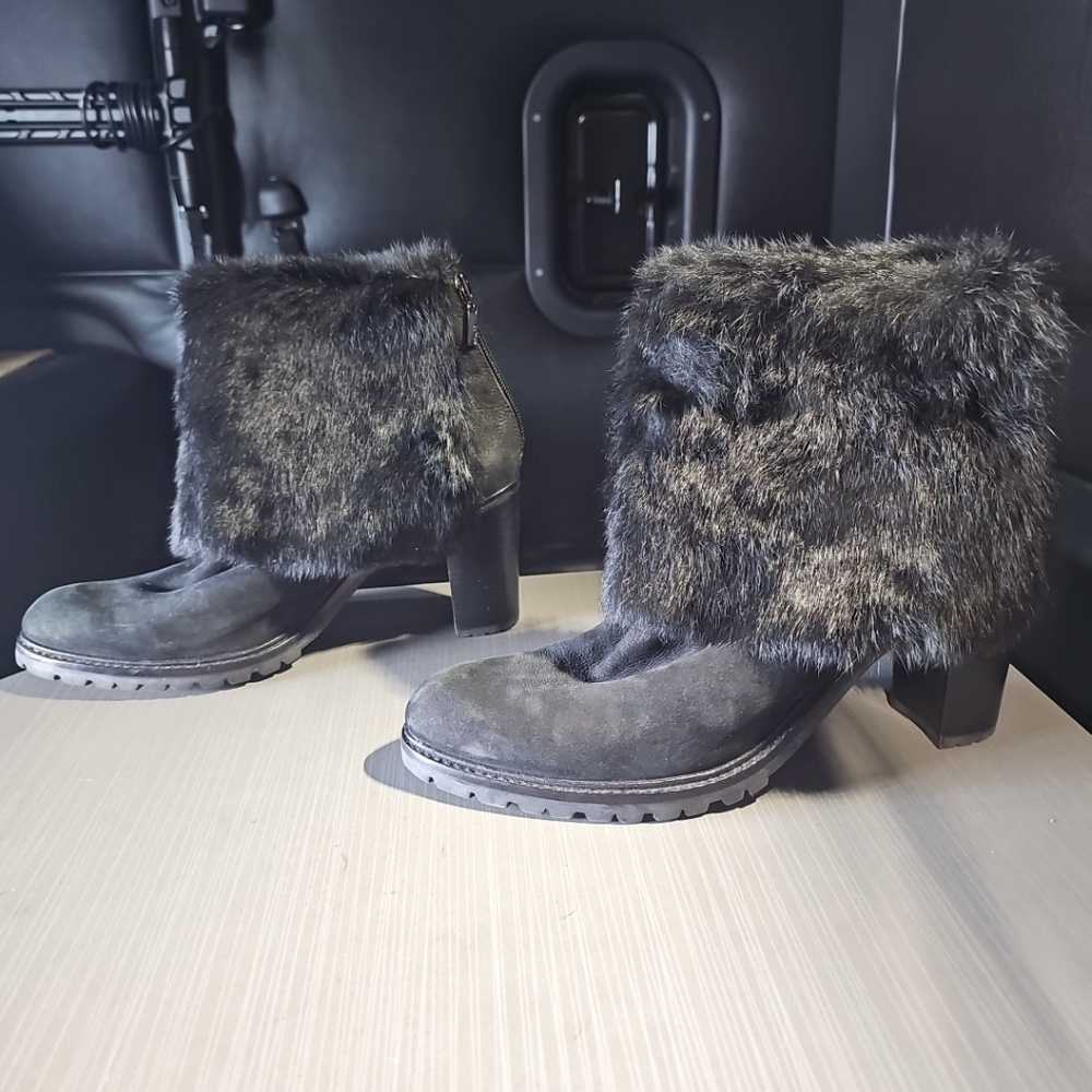 SCHUTZ Hollie Boots Black Suede Fur Shaft Size 11B Warm Statement Excellent Cond